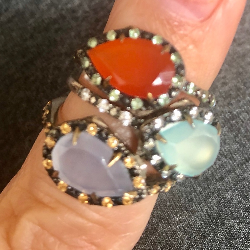 !!Host Pick!!!! THREE Elizabeth & James Rings